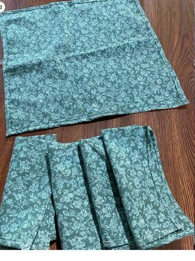 16" reversible cloth napkins set of four